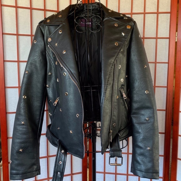 Stunning VIGOSS Faux Leather Embellished Moto NWOT - Picture 2 of 8